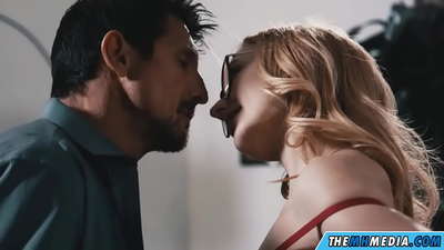 Mmekọahụ ịhụnanya na-acha anụnụ anụnụ